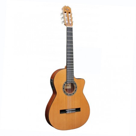 Guitarra ADMIRA Malaga Electrificada Cutaway Estrecha FISHMAN